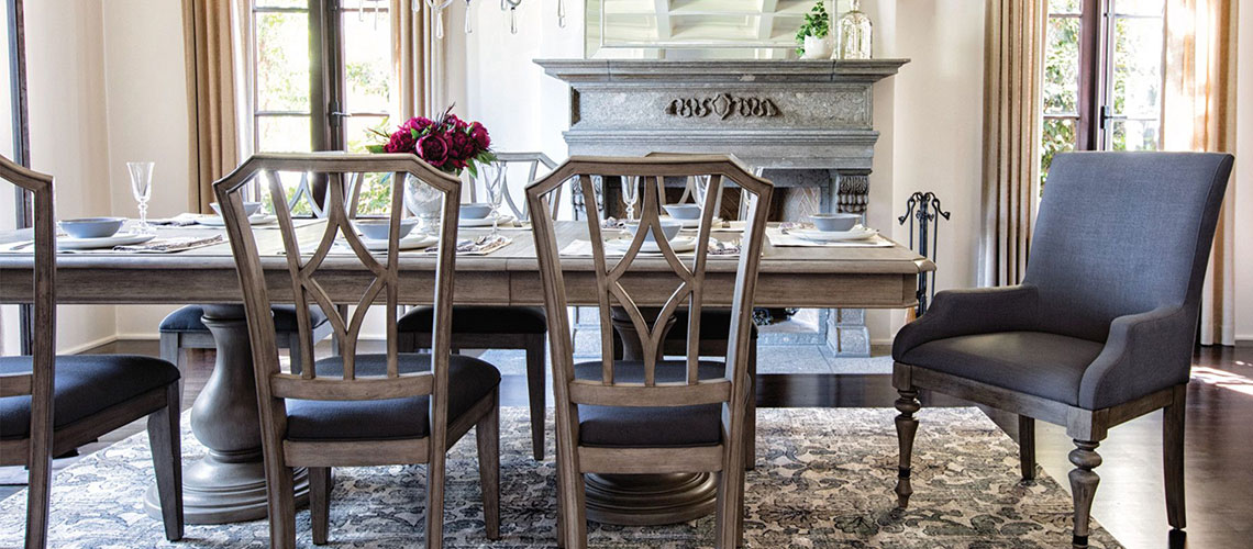 traditional style dining room