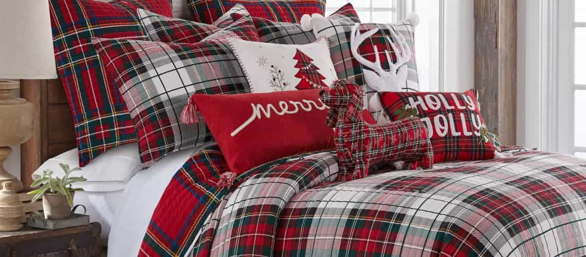 cute christmas bedroom idea