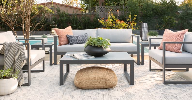 keep outdoor cushions fresh