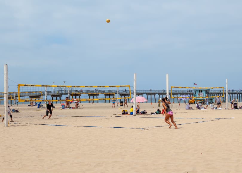 beach volleyball