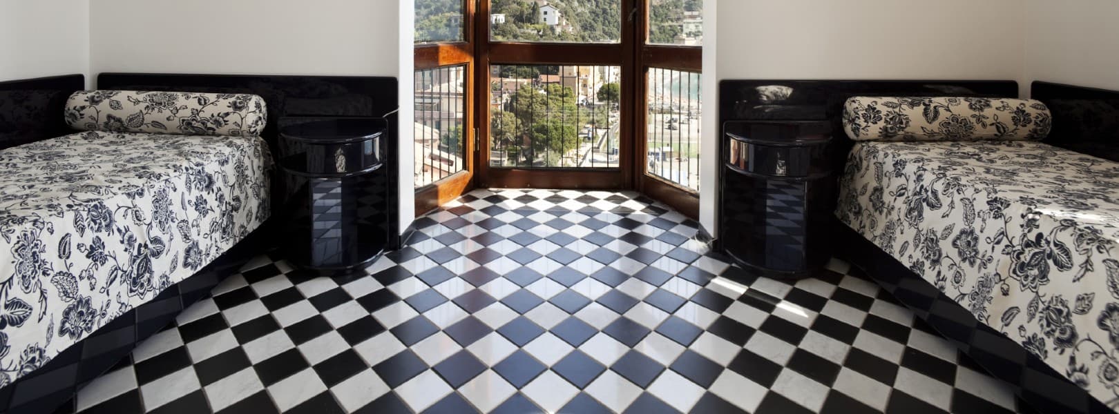 checkered tile 2024 decor trend large